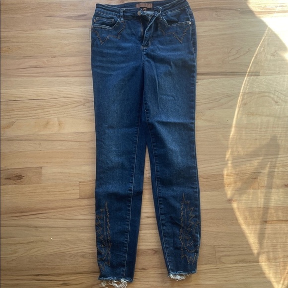 Judy Blue Denim - Judy Blue Dark Wash western vibes Jeans